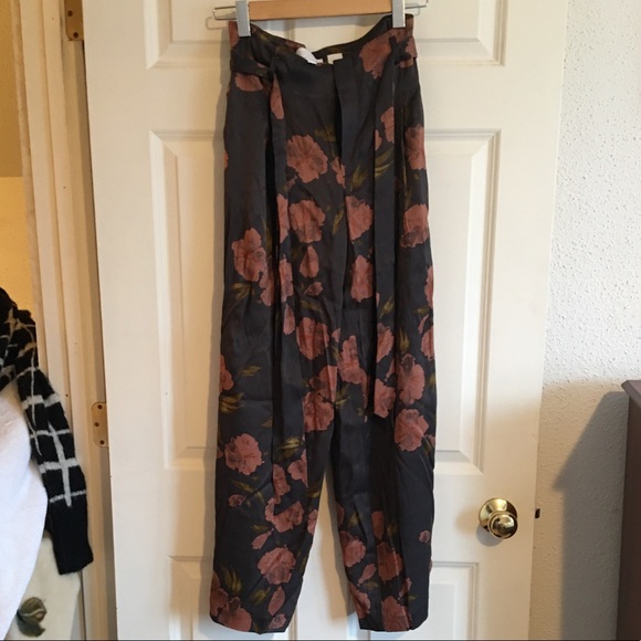 Anthropologie Pants - Anthropologie Ett Twa Orange Floral Pants. Sz 0